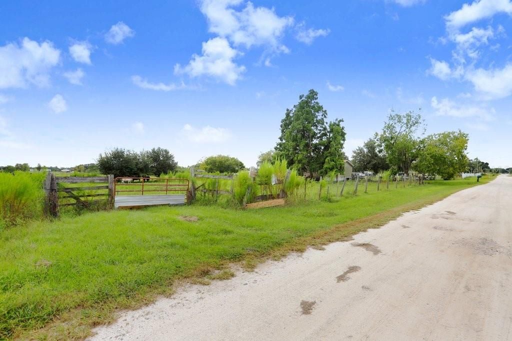 For Sale: $189,900 (3 beds, 2 baths, 1344 Square Feet)