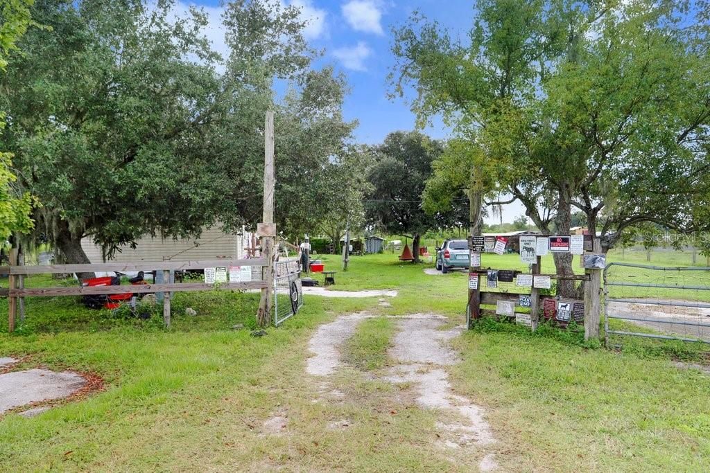 For Sale: $189,900 (3 beds, 2 baths, 1344 Square Feet)