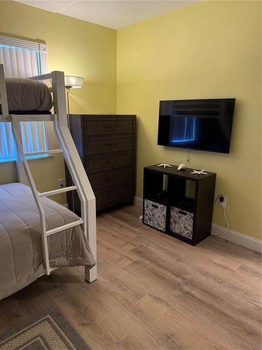 出租: $3,000 (2 贝兹, 2 浴室, 1062 平方英尺)