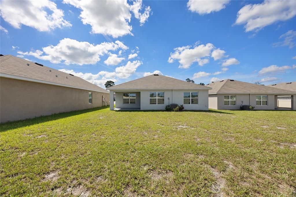 For Rent: $2,500 (3 beds, 2 baths, 1672 Square Feet)