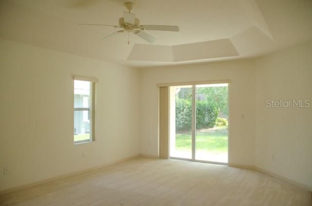 For Rent: $2,100 (3 beds, 2 baths, 2139 Square Feet)