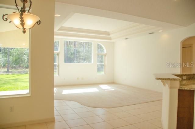 For Rent: $2,100 (3 beds, 2 baths, 2139 Square Feet)