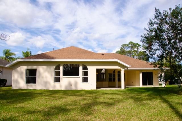 For Rent: $2,100 (3 beds, 2 baths, 2139 Square Feet)