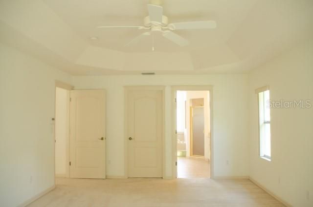 For Rent: $2,100 (3 beds, 2 baths, 2139 Square Feet)