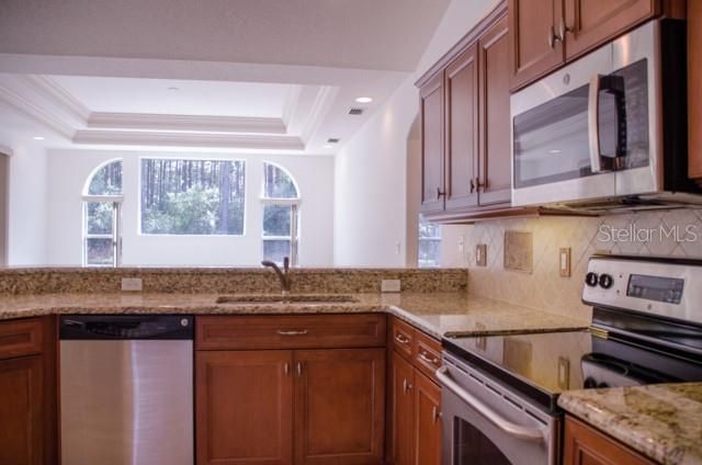 For Rent: $2,100 (3 beds, 2 baths, 2139 Square Feet)