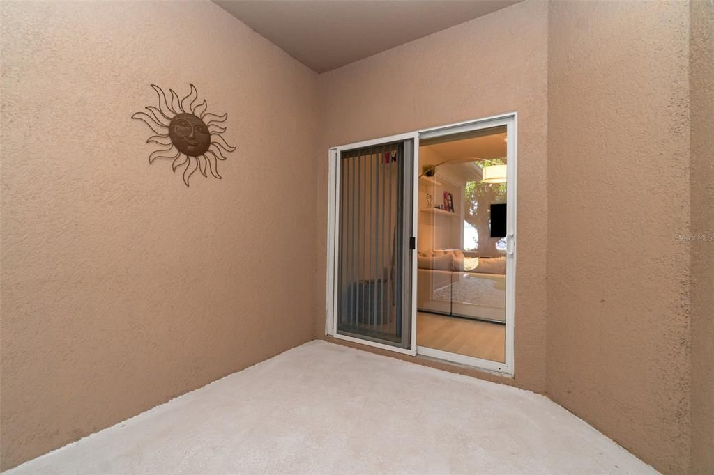 Activo con contrato: $299,900 (3 camas, 2 baños, 1575 Pies cuadrados)