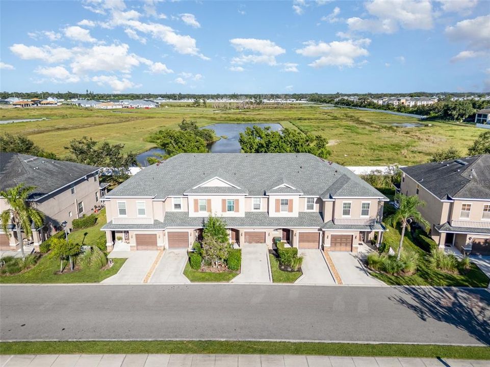 Activo con contrato: $299,900 (3 camas, 2 baños, 1575 Pies cuadrados)