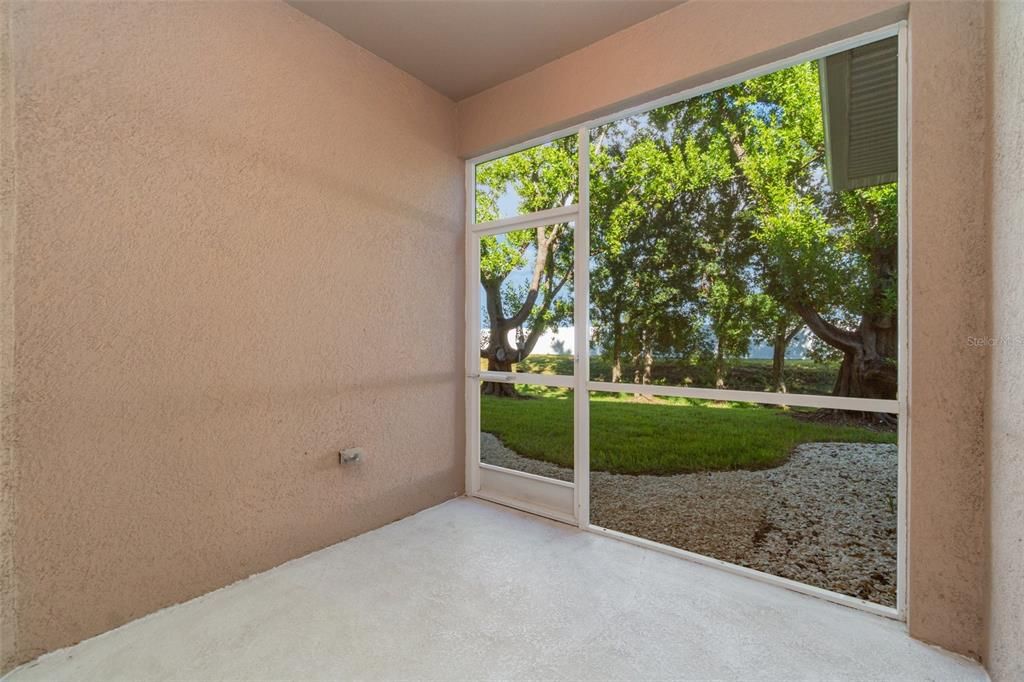 Activo con contrato: $299,900 (3 camas, 2 baños, 1575 Pies cuadrados)