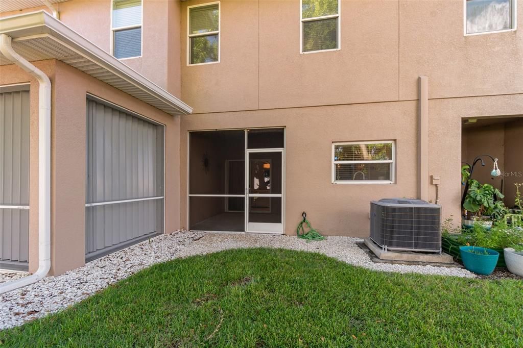 Activo con contrato: $299,900 (3 camas, 2 baños, 1575 Pies cuadrados)