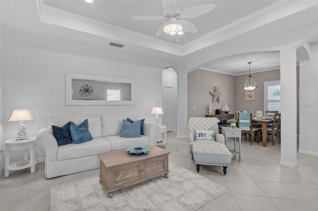 For Sale: $435,000 (3 beds, 2 baths, 1511 Square Feet)