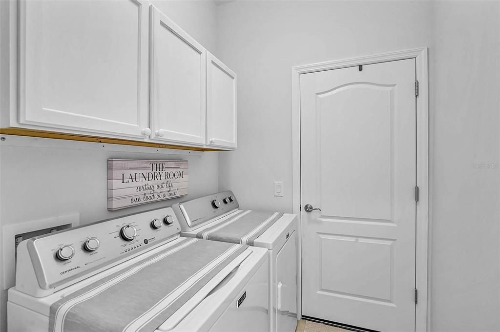 For Sale: $435,000 (3 beds, 2 baths, 1511 Square Feet)