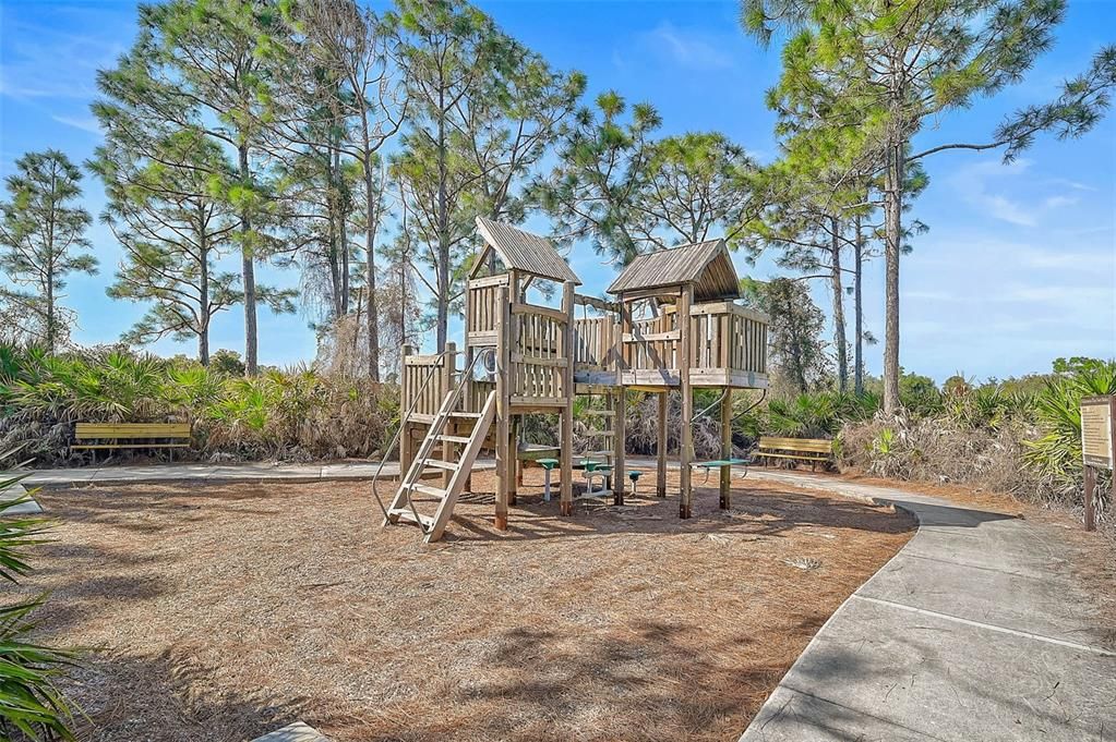 For Sale: $435,000 (3 beds, 2 baths, 1511 Square Feet)