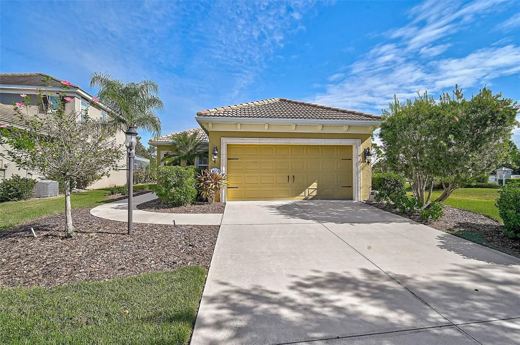 For Sale: $435,000 (3 beds, 2 baths, 1511 Square Feet)