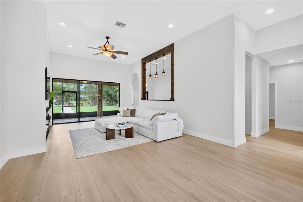 待售: $669,999 (4 贝兹, 2 浴室, 2228 平方英尺)