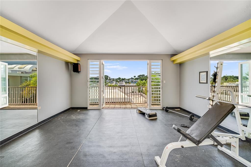 待售: $1,195,000 (5 贝兹, 4 浴室, 0 平方英尺)