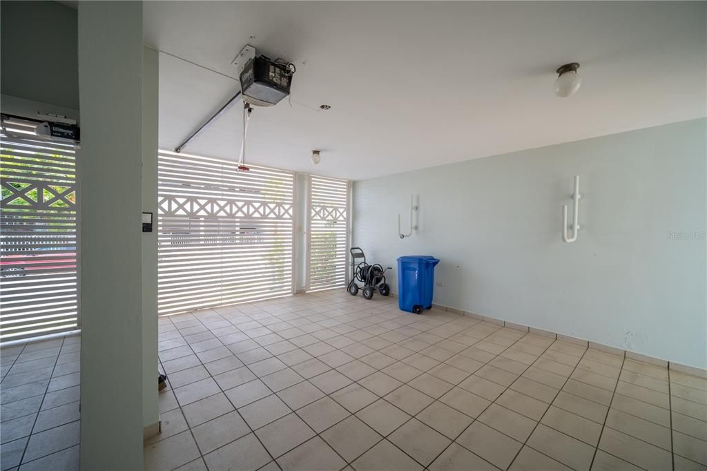 待售: $1,195,000 (5 贝兹, 4 浴室, 0 平方英尺)