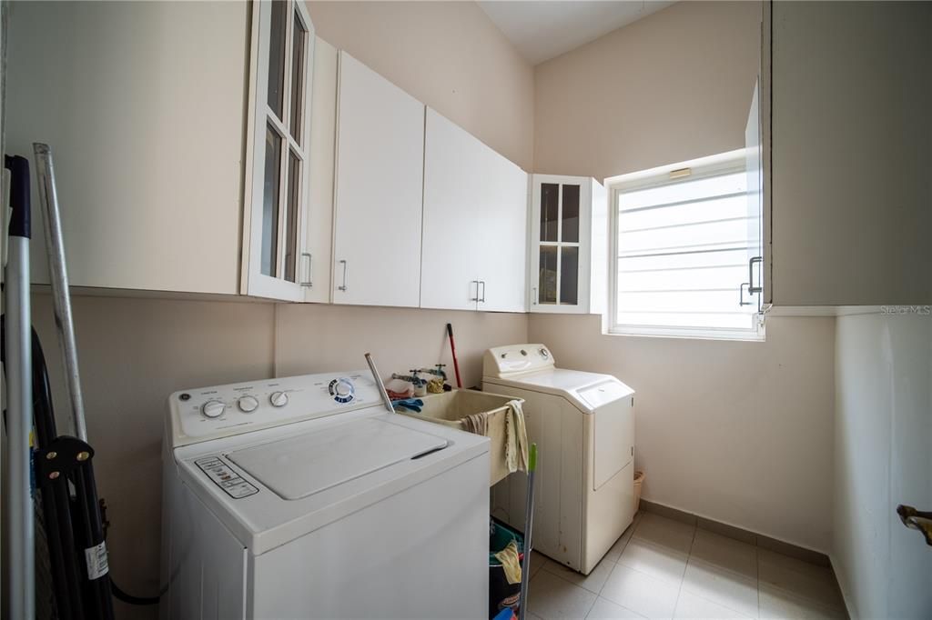 待售: $1,195,000 (5 贝兹, 4 浴室, 0 平方英尺)