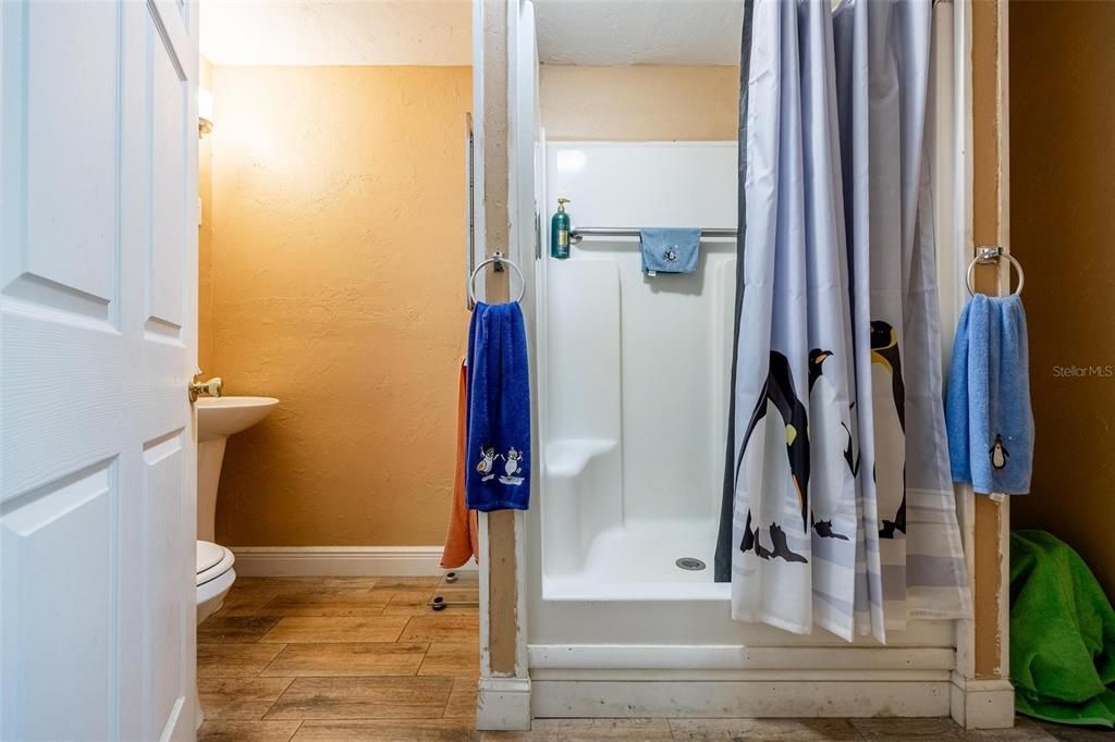 For Sale: $280,000 (3 beds, 2 baths, 1232 Square Feet)