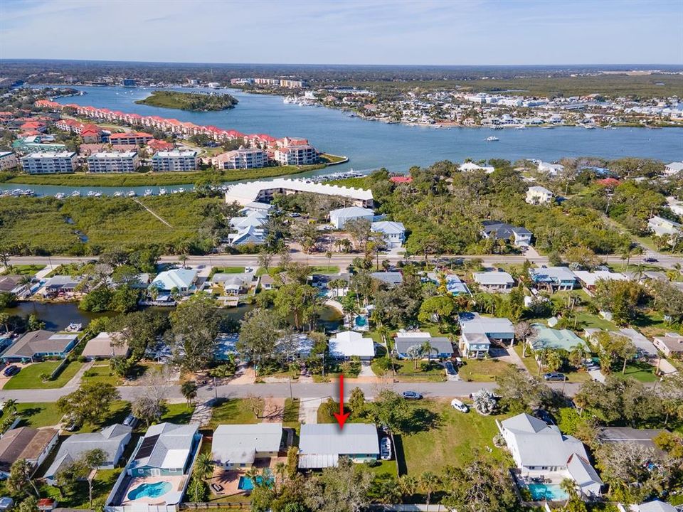 На продажу: $649,500 (3 спален, 2 ванн, 1366 Квадратных фут)