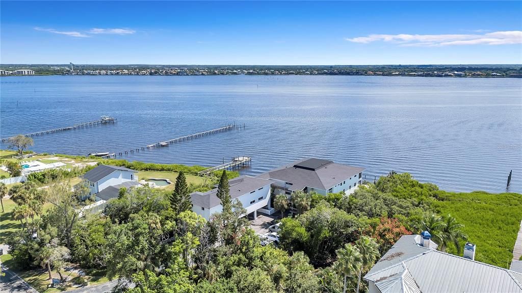 В аренду: $3,000 (2 спален, 2 ванн, 1079 Квадратных фут)