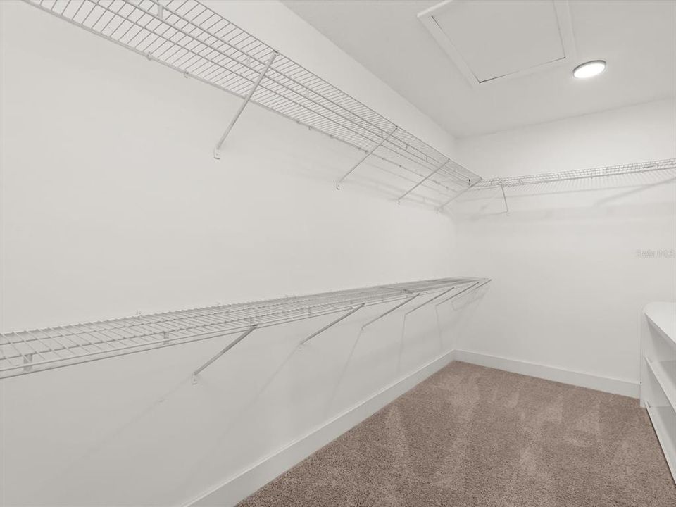 Под контрактом: $419,000 (3 спален, 2 ванн, 1660 Квадратных фут)