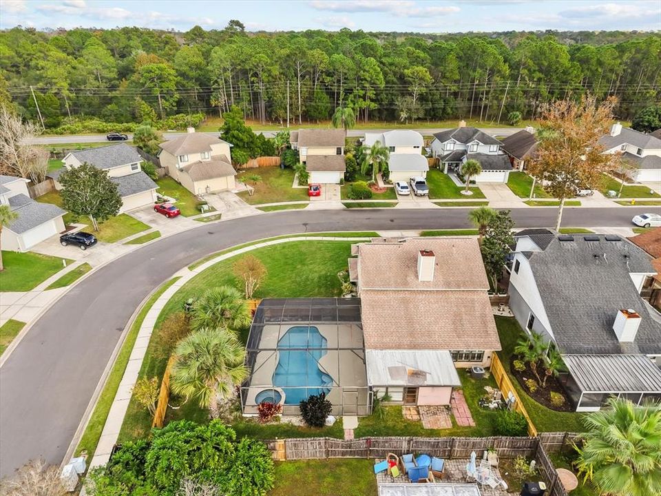 Под контрактом: $419,000 (3 спален, 2 ванн, 1660 Квадратных фут)