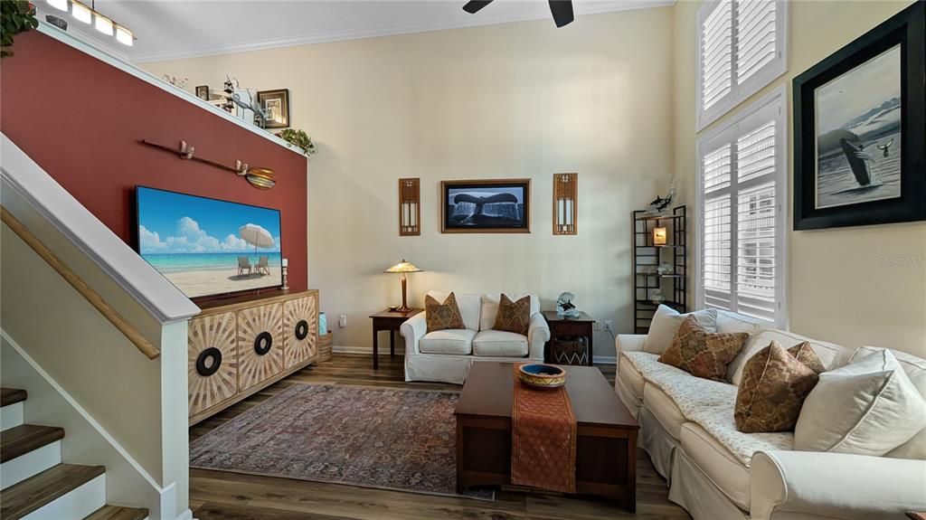 Под контрактом: $595,000 (3 спален, 2 ванн, 1890 Квадратных фут)