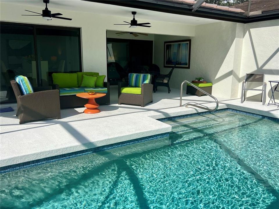 Active With Contract: $495,000 (2 beds, 2 baths, 1630 Square Feet)