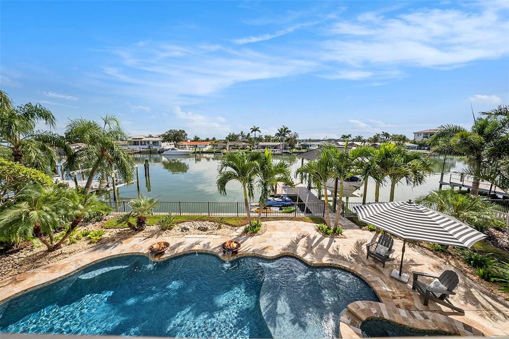 На продажу: $3,890,000 (3 спален, 3 ванн, 4509 Квадратных фут)