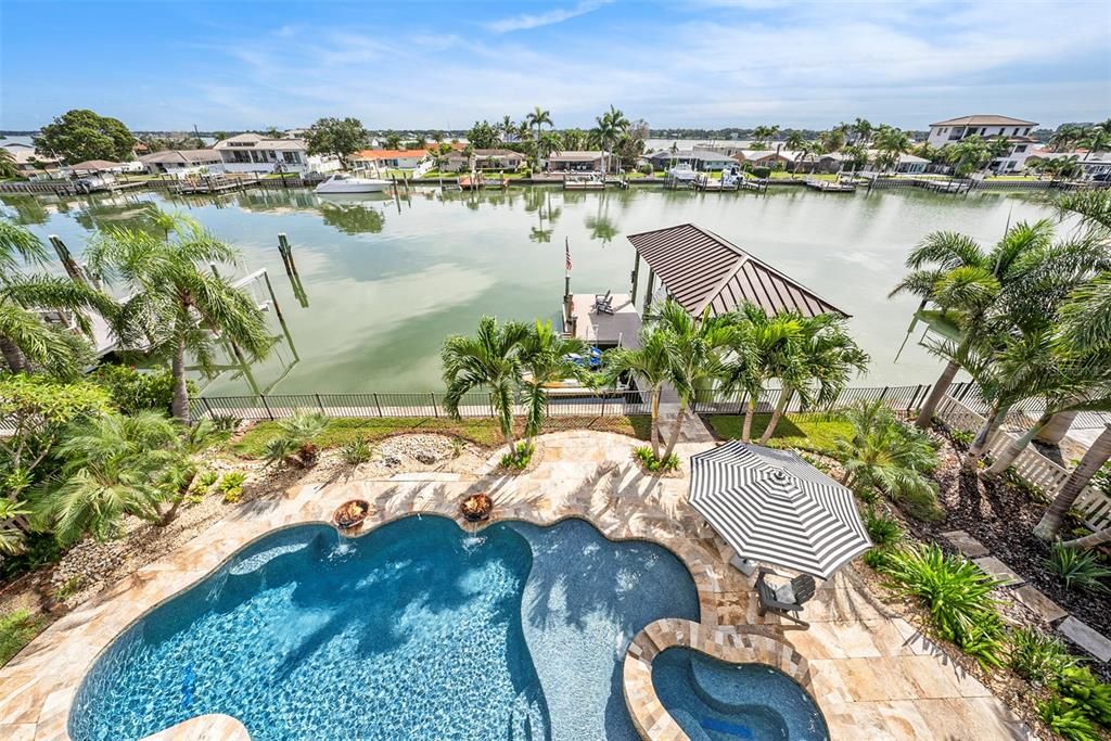 На продажу: $3,890,000 (3 спален, 3 ванн, 4509 Квадратных фут)