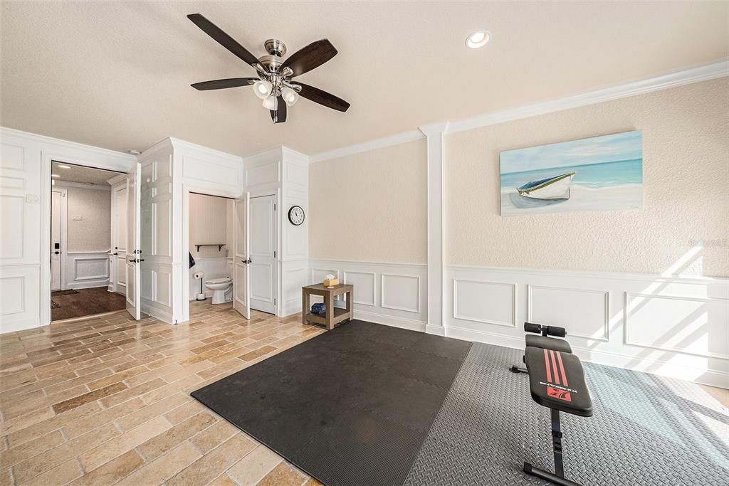 На продажу: $3,890,000 (3 спален, 3 ванн, 4509 Квадратных фут)