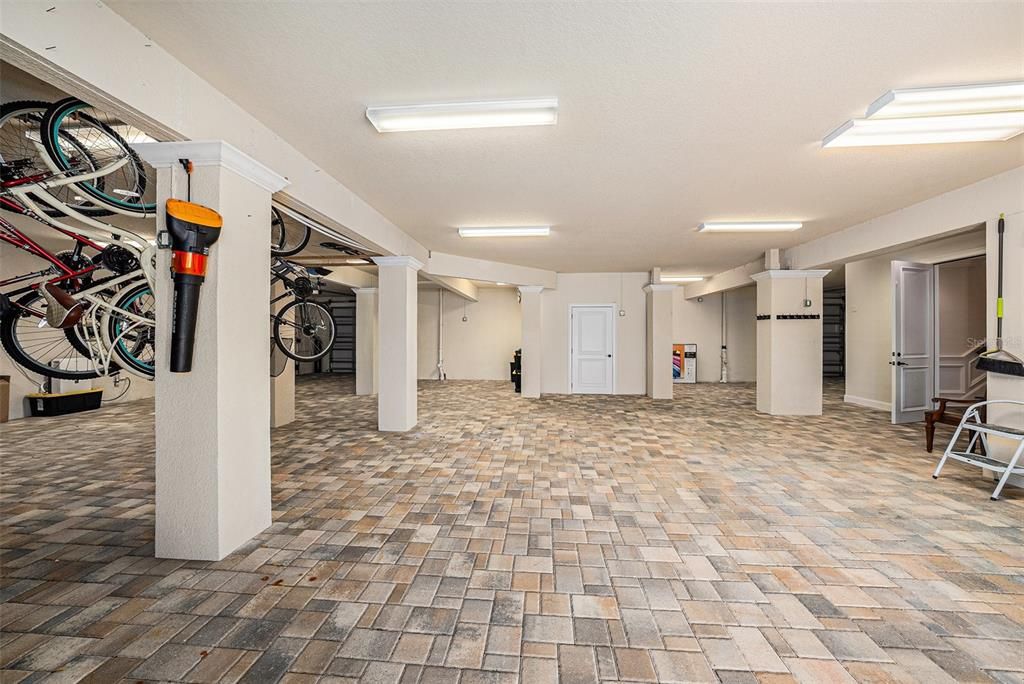 На продажу: $3,890,000 (3 спален, 3 ванн, 4509 Квадратных фут)