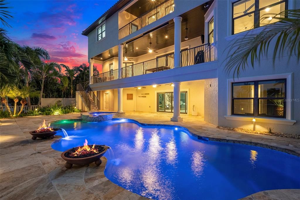 На продажу: $3,890,000 (3 спален, 3 ванн, 4509 Квадратных фут)