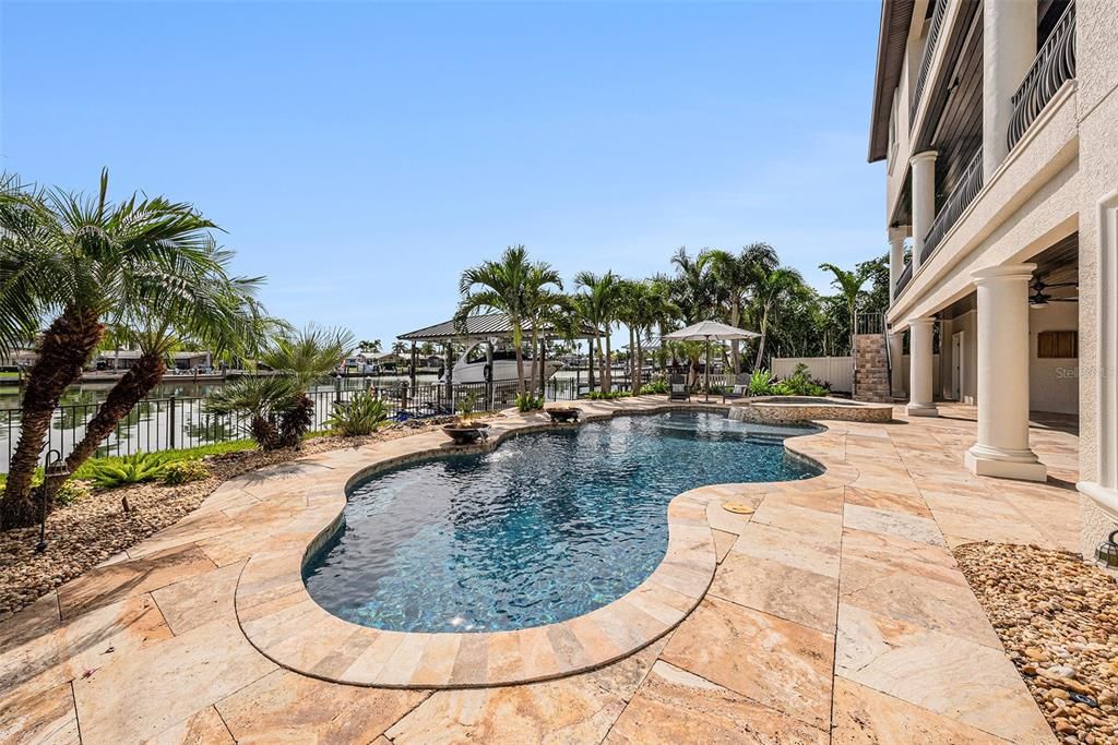 На продажу: $3,890,000 (3 спален, 3 ванн, 4509 Квадратных фут)