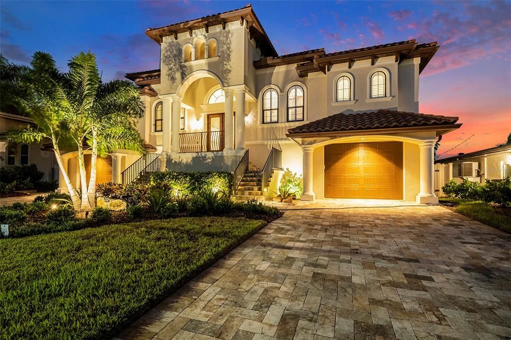 На продажу: $3,890,000 (3 спален, 3 ванн, 4509 Квадратных фут)