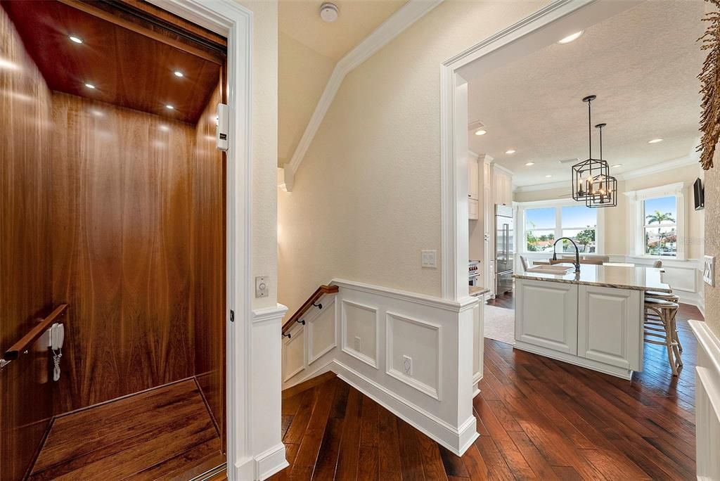 На продажу: $3,890,000 (3 спален, 3 ванн, 4509 Квадратных фут)