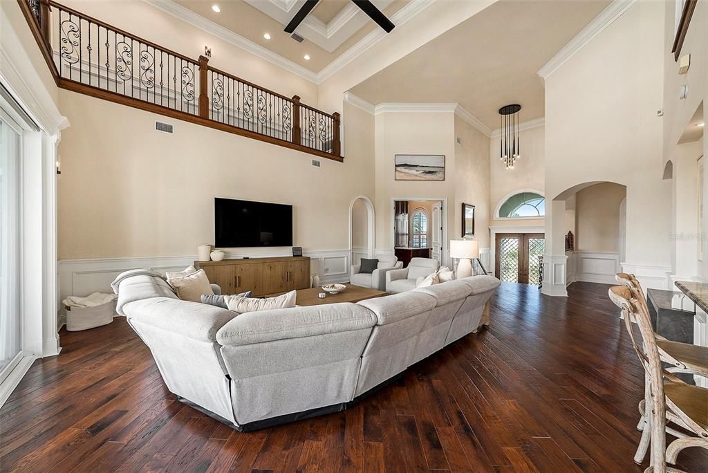 На продажу: $3,890,000 (3 спален, 3 ванн, 4509 Квадратных фут)