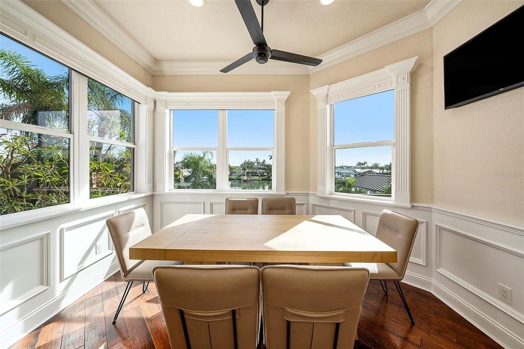 На продажу: $3,890,000 (3 спален, 3 ванн, 4509 Квадратных фут)