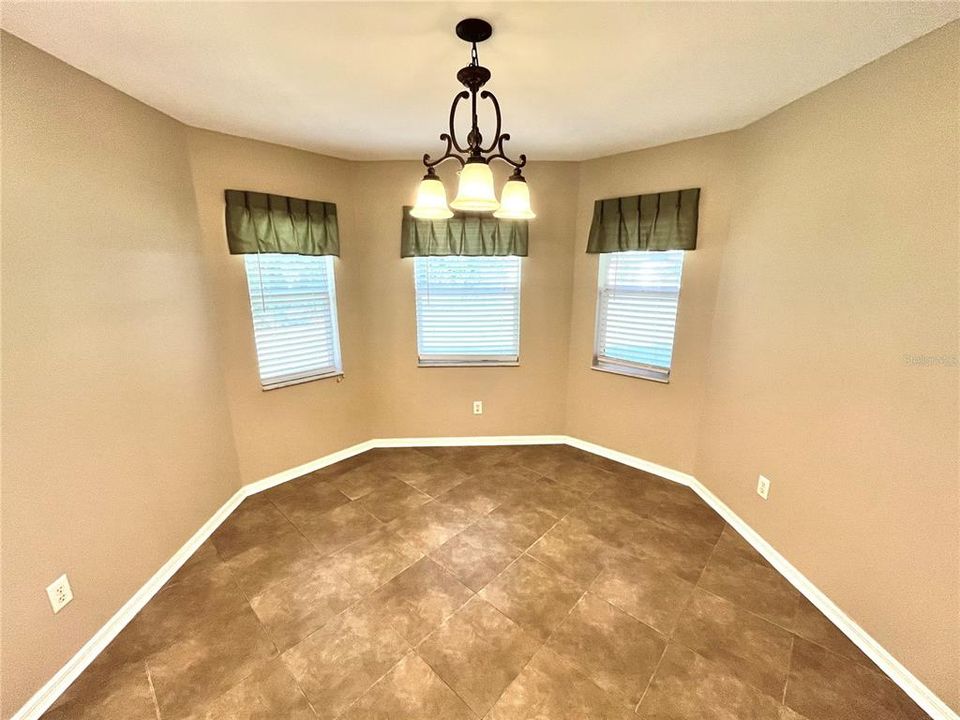 En Renta: $2,000 (3 camas, 2 baños, 1623 Pies cuadrados)