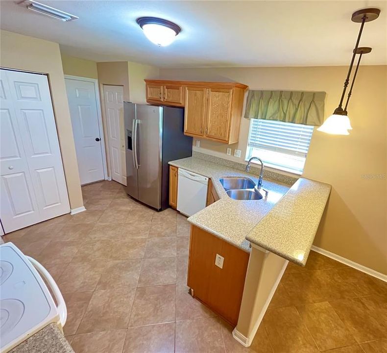 En Renta: $2,000 (3 camas, 2 baños, 1623 Pies cuadrados)