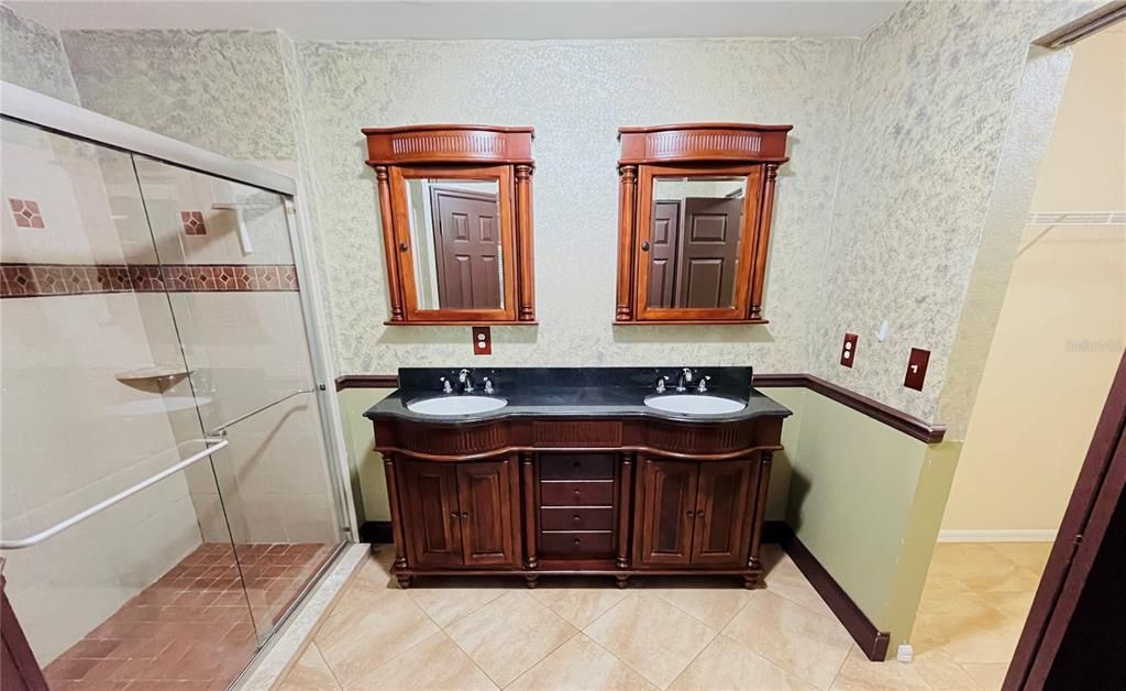 En Renta: $2,000 (3 camas, 2 baños, 1623 Pies cuadrados)