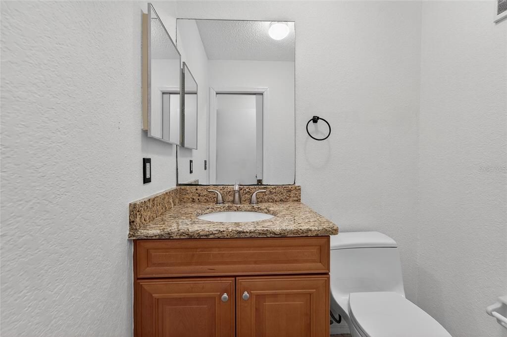 На продажу: $375,000 (3 спален, 3 ванн, 1998 Квадратных фут)