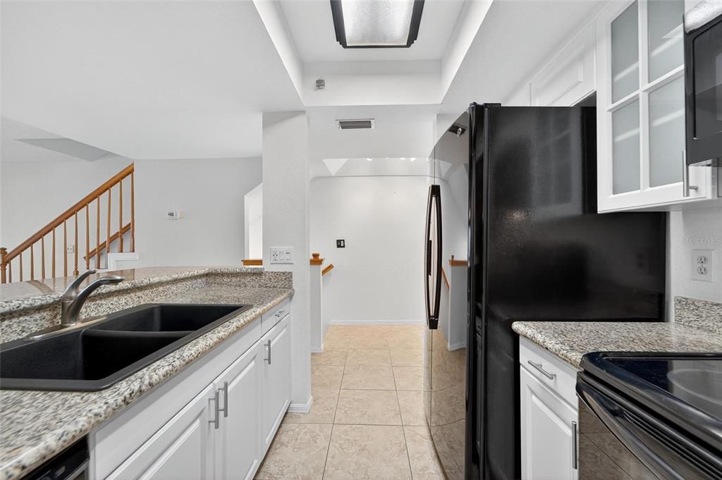 На продажу: $375,000 (3 спален, 3 ванн, 1998 Квадратных фут)