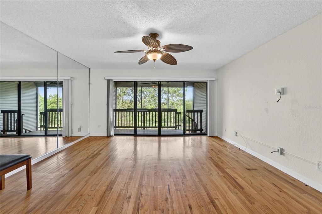 На продажу: $375,000 (3 спален, 3 ванн, 1998 Квадратных фут)