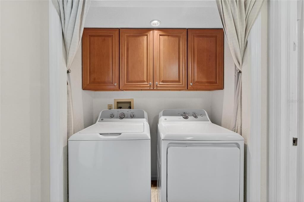 На продажу: $375,000 (3 спален, 3 ванн, 1998 Квадратных фут)