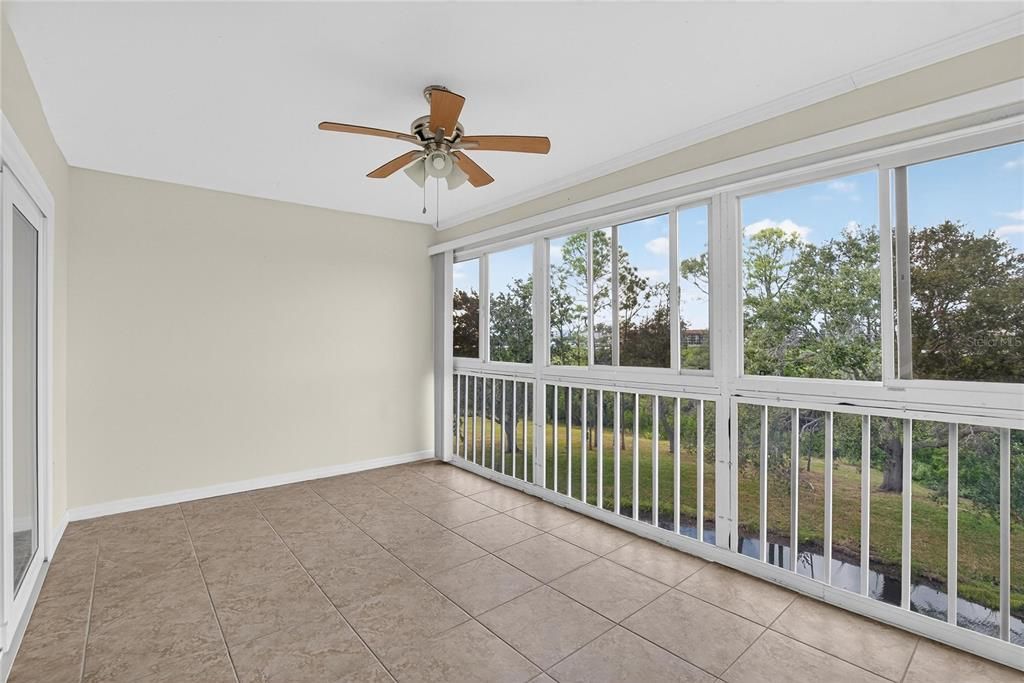 На продажу: $375,000 (3 спален, 3 ванн, 1998 Квадратных фут)