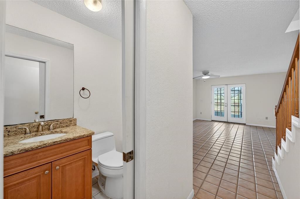 На продажу: $375,000 (3 спален, 3 ванн, 1998 Квадратных фут)