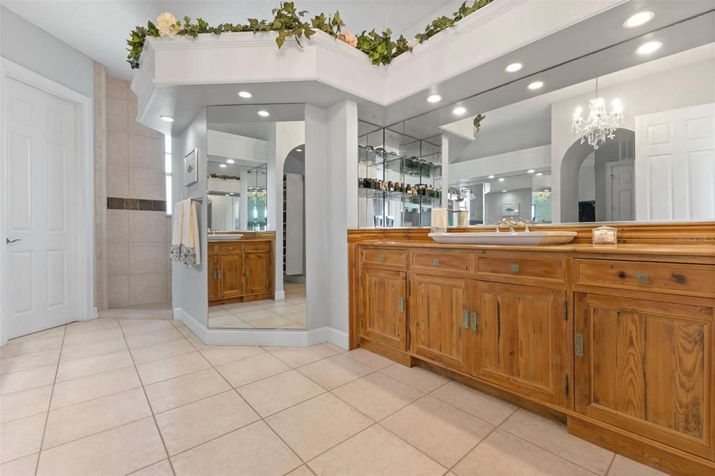 For Rent: $15,000 (3 beds, 2 baths, 5326 Square Feet)