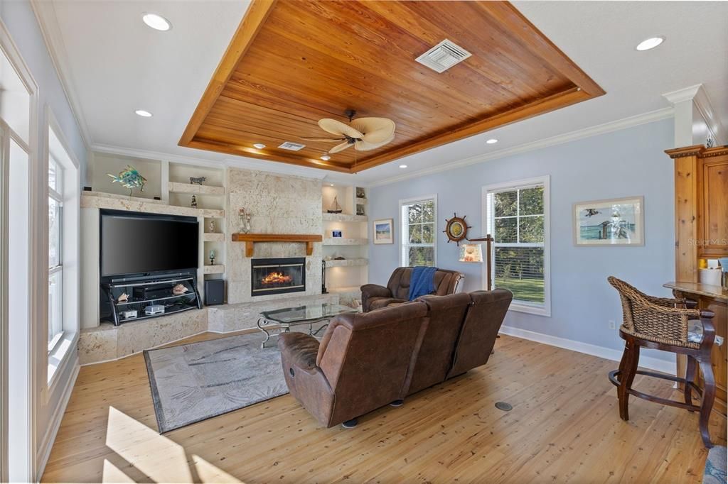 For Rent: $15,000 (3 beds, 2 baths, 5326 Square Feet)