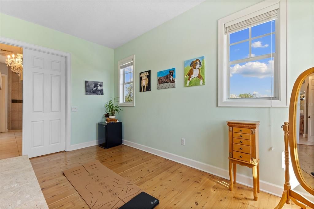 For Rent: $15,000 (3 beds, 2 baths, 5326 Square Feet)